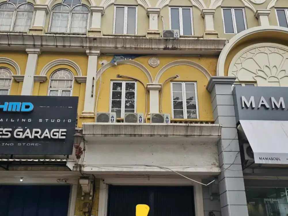 DISEWAKAN RUKO 3 LT KAWASAN RAMAI DI MENDRISIO 2 GADING SERPONG