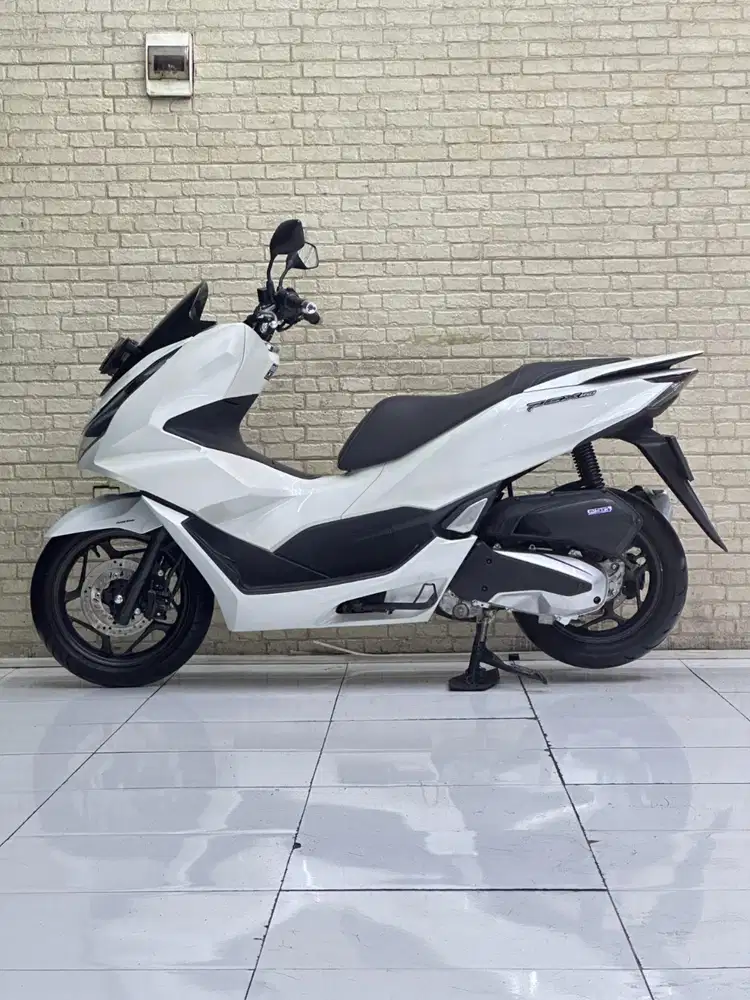 TERFAVORIT‼️ Honda PCX 160 2022 Putih - Mustika motoshop