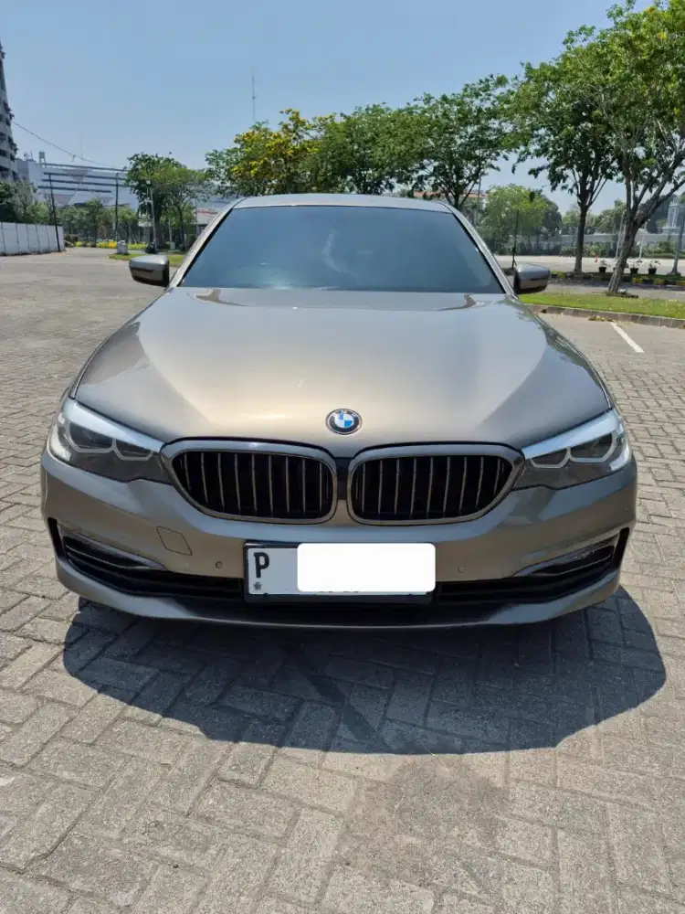 BMW 520I G30 Luxury AT 2018 pmk 2019