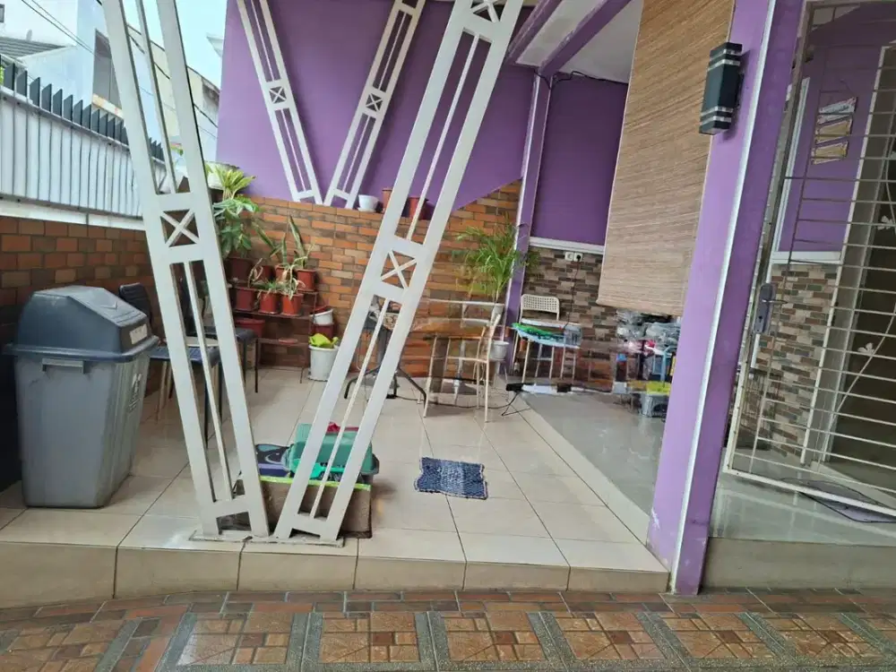 Rumah dijual di Ciledug Karang Tengah Dekat Busway Siap Huni Bebas Banjir Murah