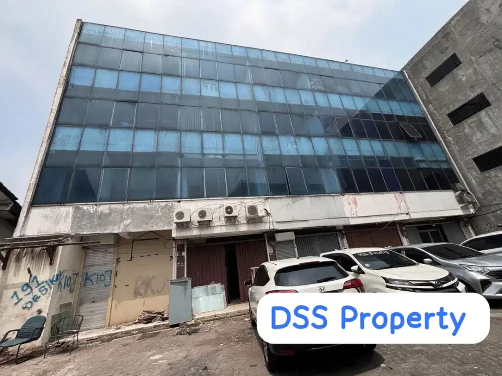 Ruko Kebon Jeruk JakartaBarat 4 LT Rp 1,2 M SHM Siap Pakai Parkir Luas