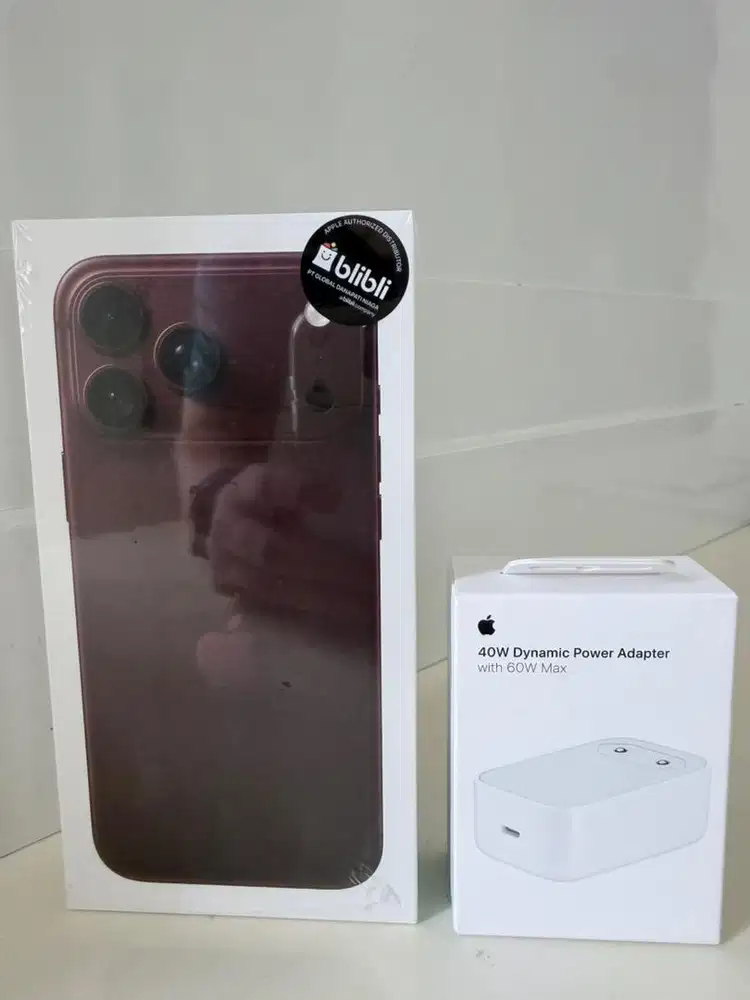 Iphone 18 Pro Max - 256 GB - Burgundy + Power Adaptor Apple ORI 40W