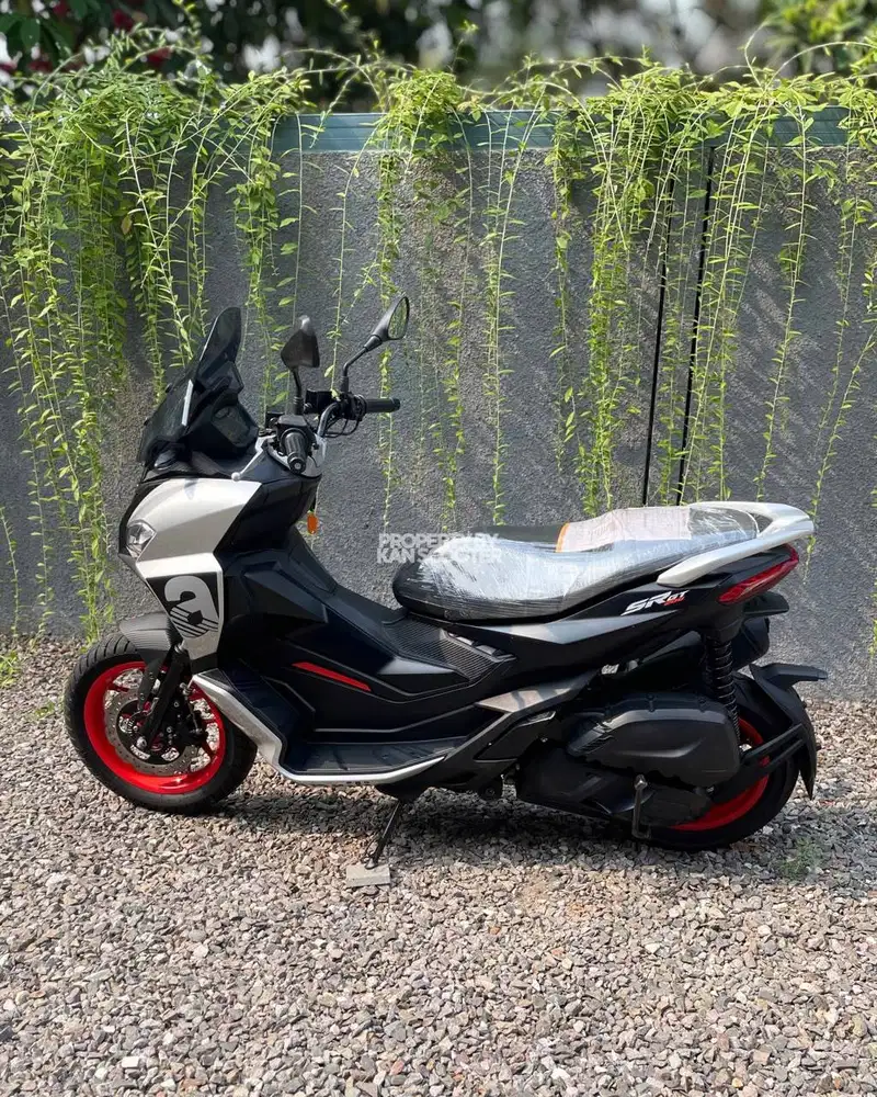 APRILIA SR GT 200 2022 BERGARANSI