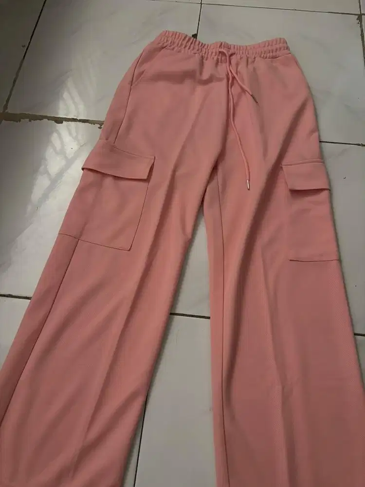 Celana cargo pink