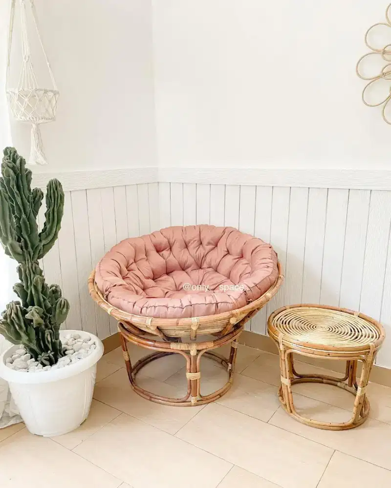 Kursi Rotan bulan / Rattan chair