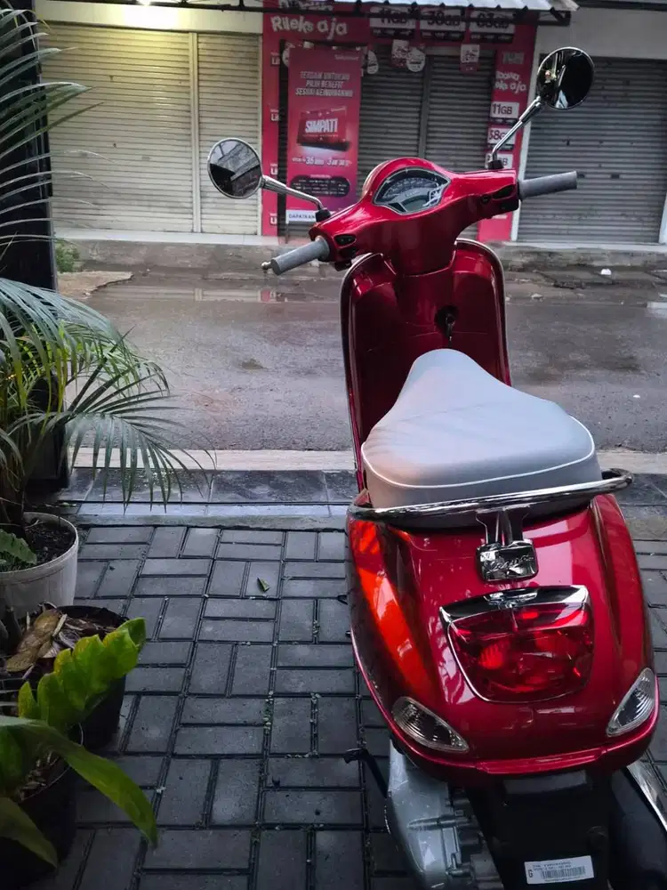 Vespa LX iGet 150cc NIK 2025