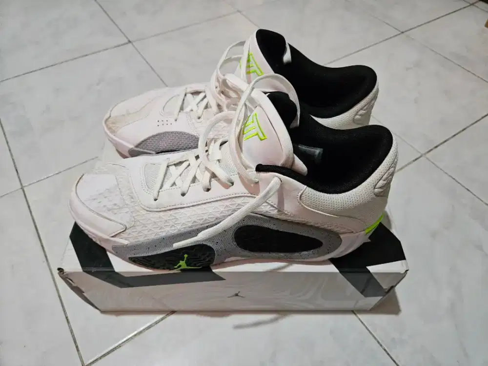 Sepatu Basket Air Jordan Tatum 2 Original Second