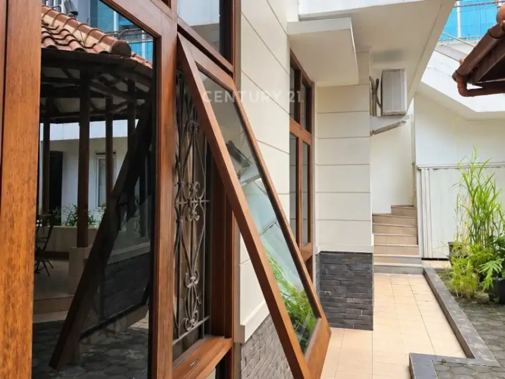 Dijual Commercial Area Strategis Pinggir Jln  Raya Di Bandung