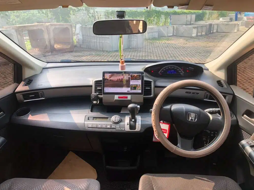 Honda Freed 2013 Bensin