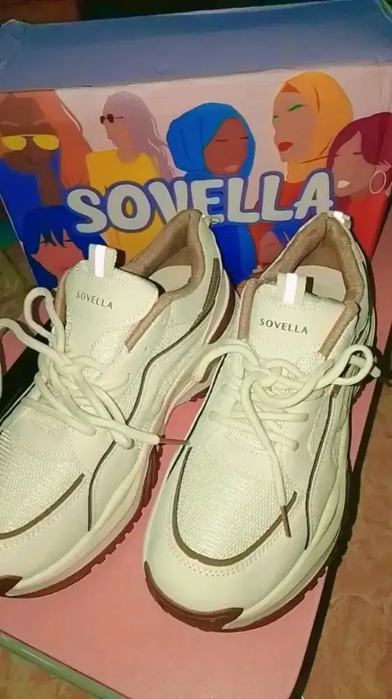 SEPATU SOVELLA UK 41