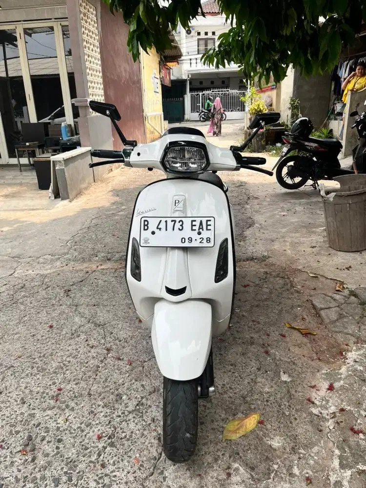 Piaggio Vespa Sprint S 150cc, mesin STD, kunci Coklat Biru, SS Lengkap