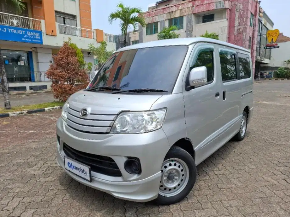 Garansi 1 Th - Daihatsu Luxio 1.5 D Bensin MT 2023 Silver