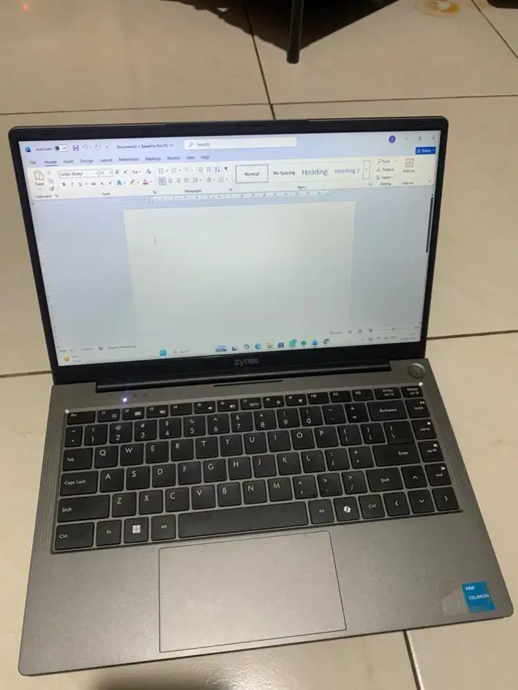 Jual Laptop bekas, baru dipakai 2 bulan