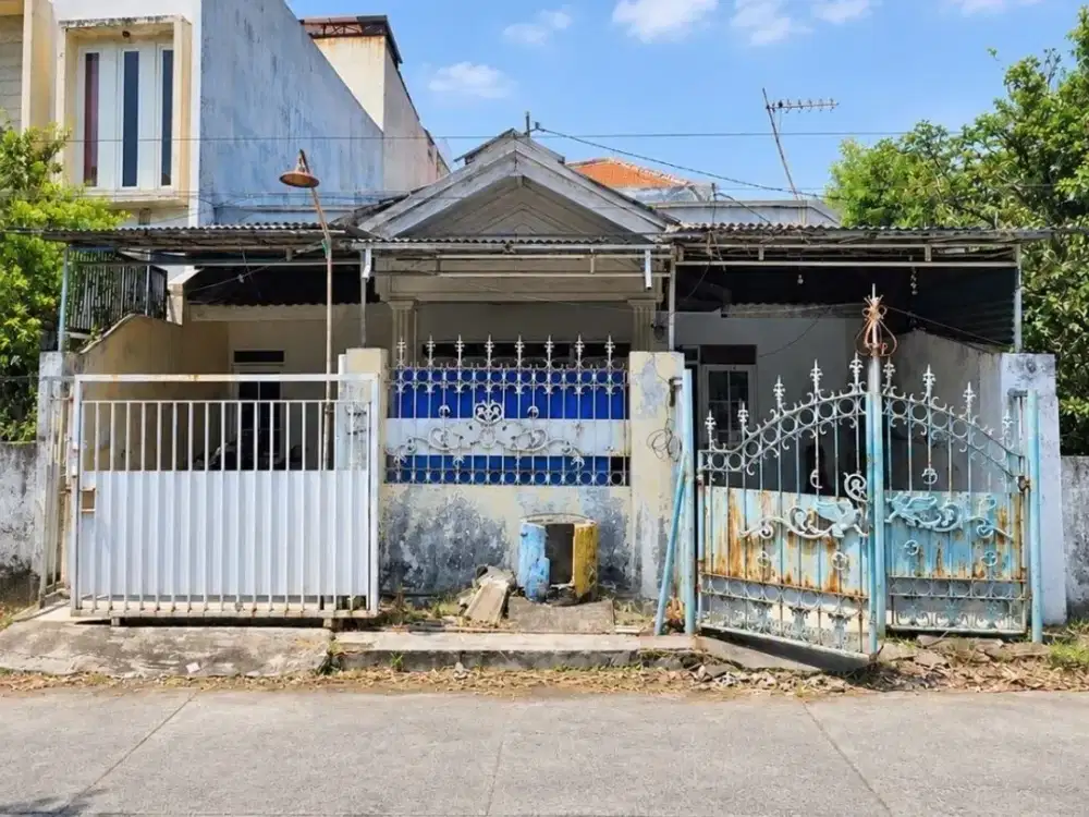 HITUNG TANAH! Dijual rumah strategis wisma permai tengah