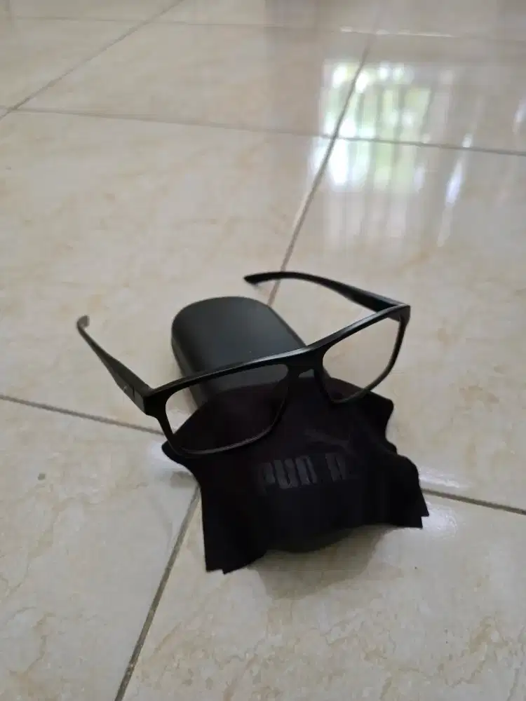 kacamata frame puma hitam biru istimewa