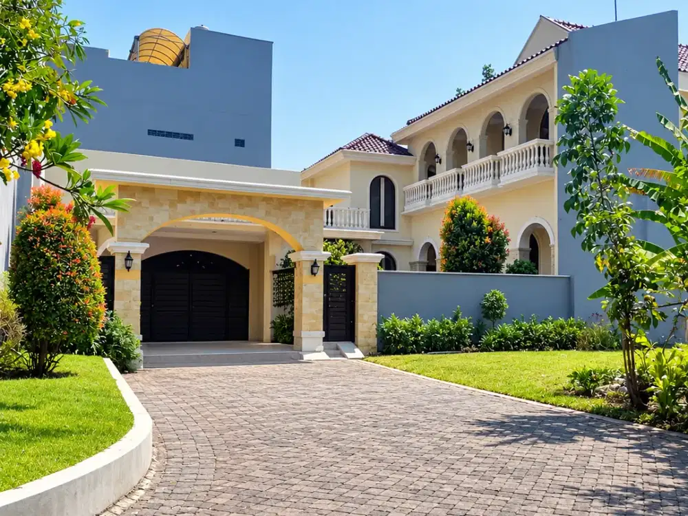 Rumah Pakuwon City Mewah Spanish Style Villa Riviera