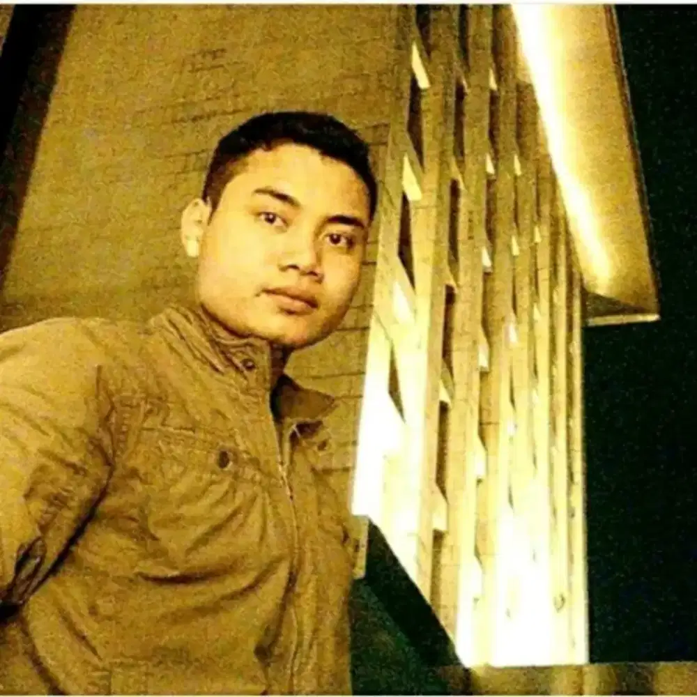 Menacari pekerjaan apa saja