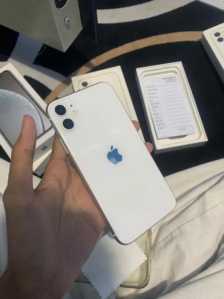 IPHONE 11 WHITE 64