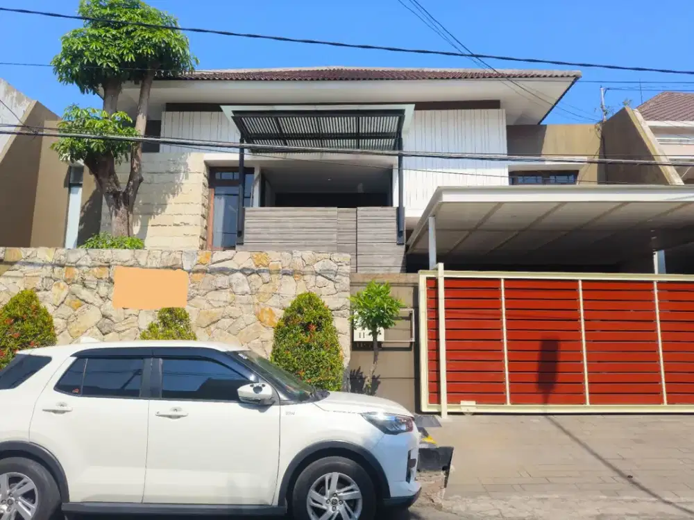 RUMAH DHARMAHUSADA INDAH MEWAH MINIMALIS SIAP HUNI. DEKAT ATLAS, MERR, KONI, KERTAJAYA, ITS, GALAXY MALL, MANYAR, dll