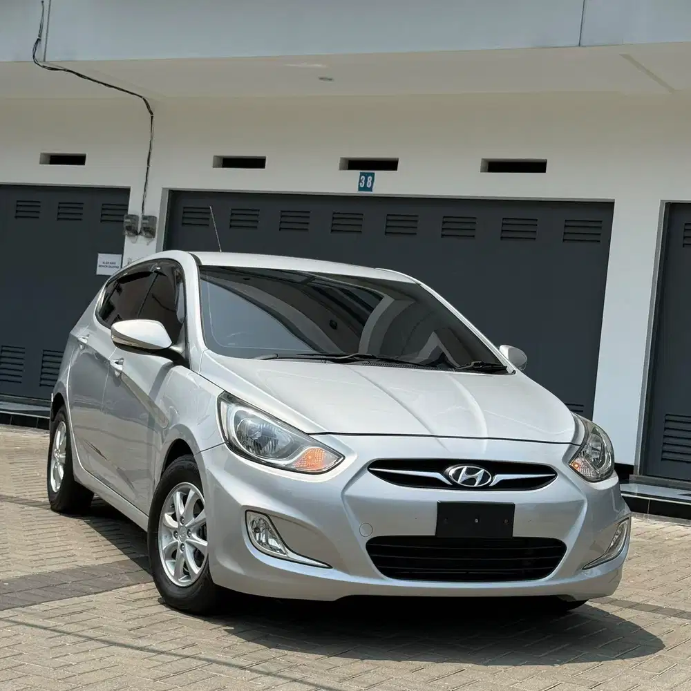 Km 80ribu Hyundai Grand Avega GL 2012 At Silver Istimewa