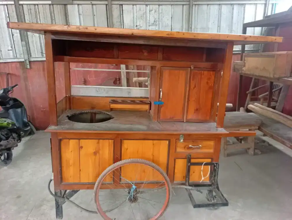 Dijual Gerobak mie ayam bahan  Kayu Jatii