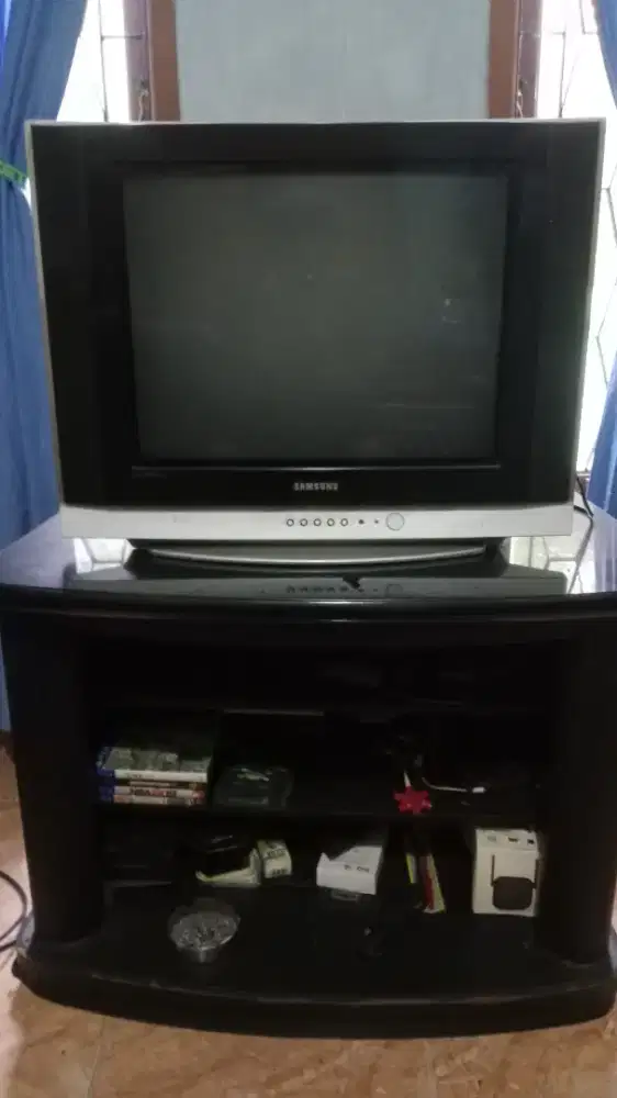 TV SAMSUNG + RAK