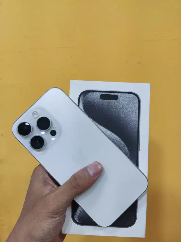 Ip 15 pro 128 ibox fullset fisik 98% mulus