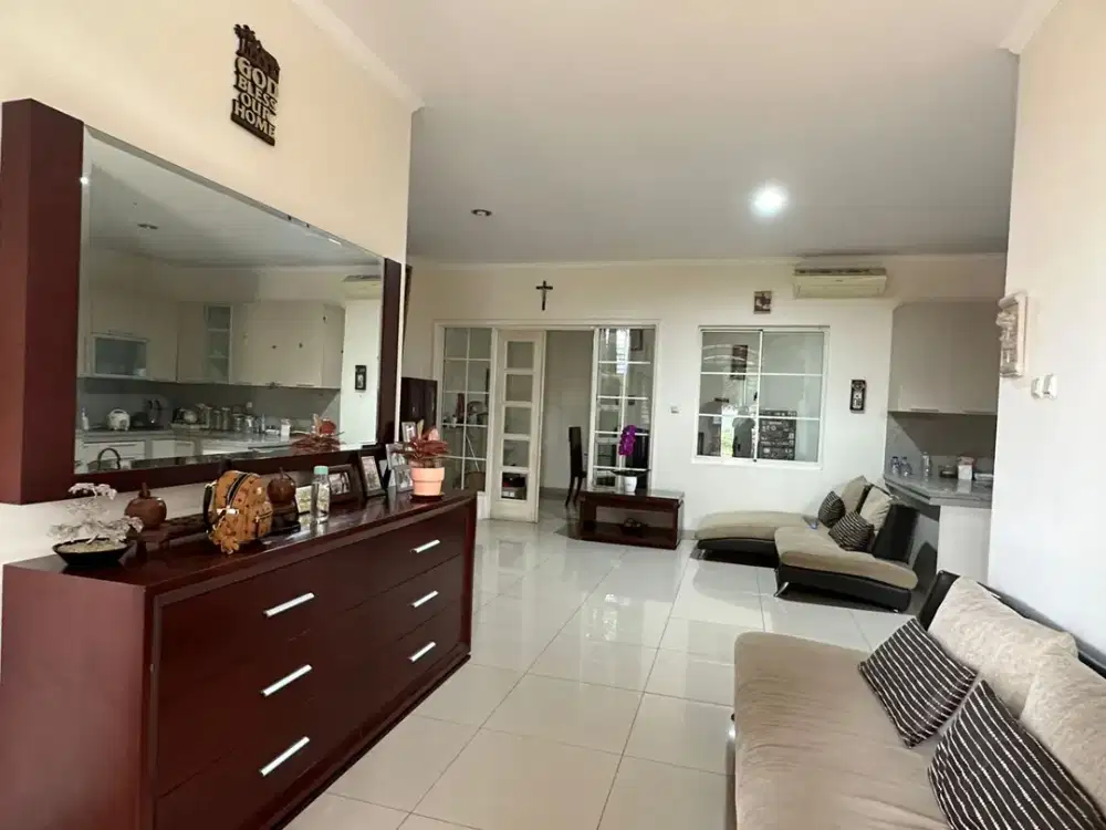 Dijual Rumah BGM Venice PIK1, Uk. 8x15, 2 Lantai, 3+1 KT, Semi Furnished, Rp 4.5 M