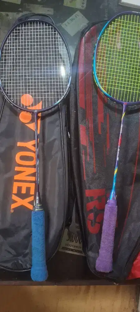Jual Raket Badminton RS dan Yonex