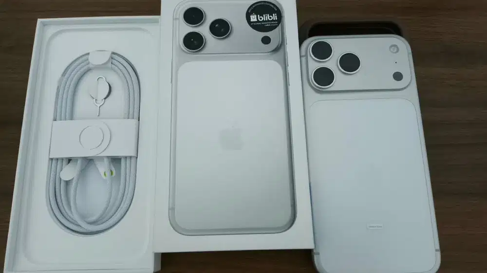 Iphone 17 pro max 256 blibli