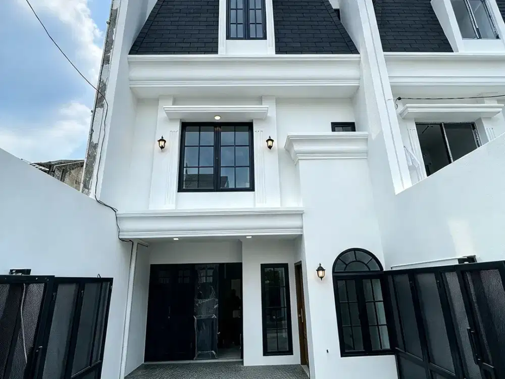 Rumah Tebet di Jual Siap Huni 3 Lantai Dekat Kokas dan Stasiun