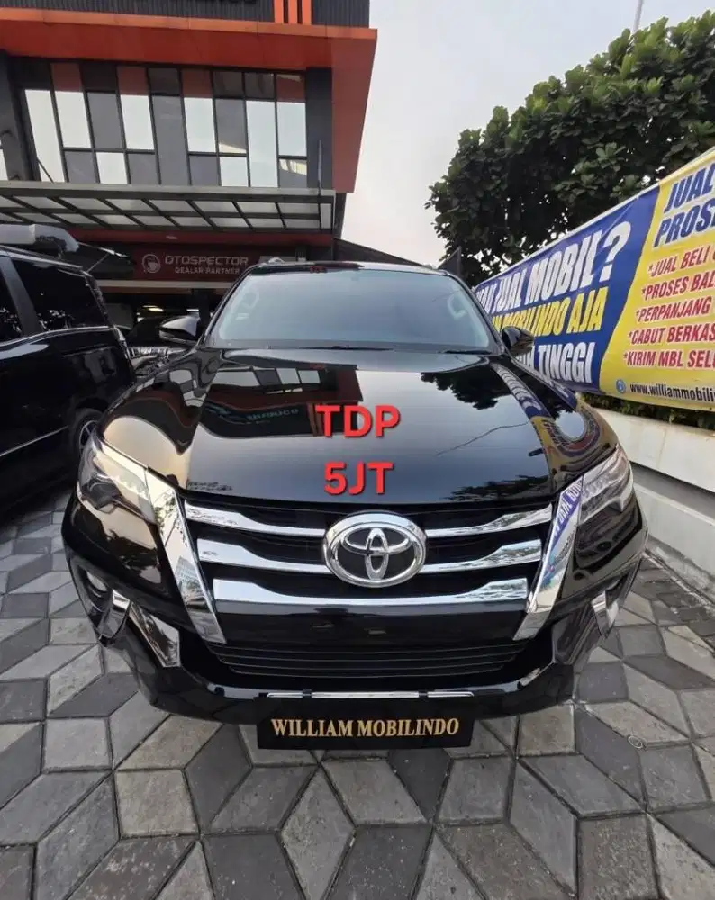 Toyota Fortuner VRZ Matic Tahun 2019 Kondisi Mulus Terawat Istimewa