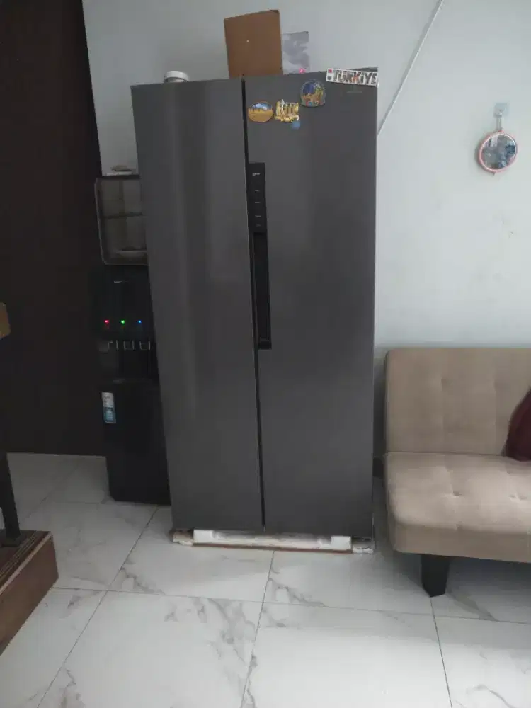 Kulkas Polytron masih bagus baru pake 2 tahun