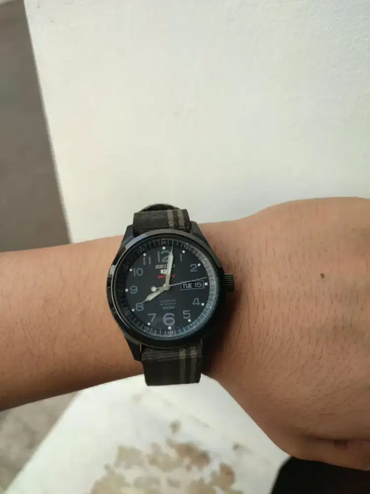 jam tangan seiko 5 military srp277 otomatis