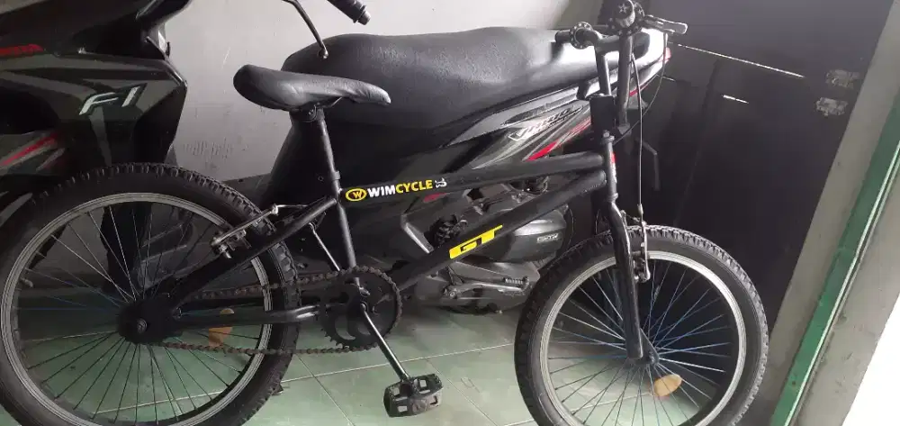 sepeda bmx ukuran 20 siap pakai