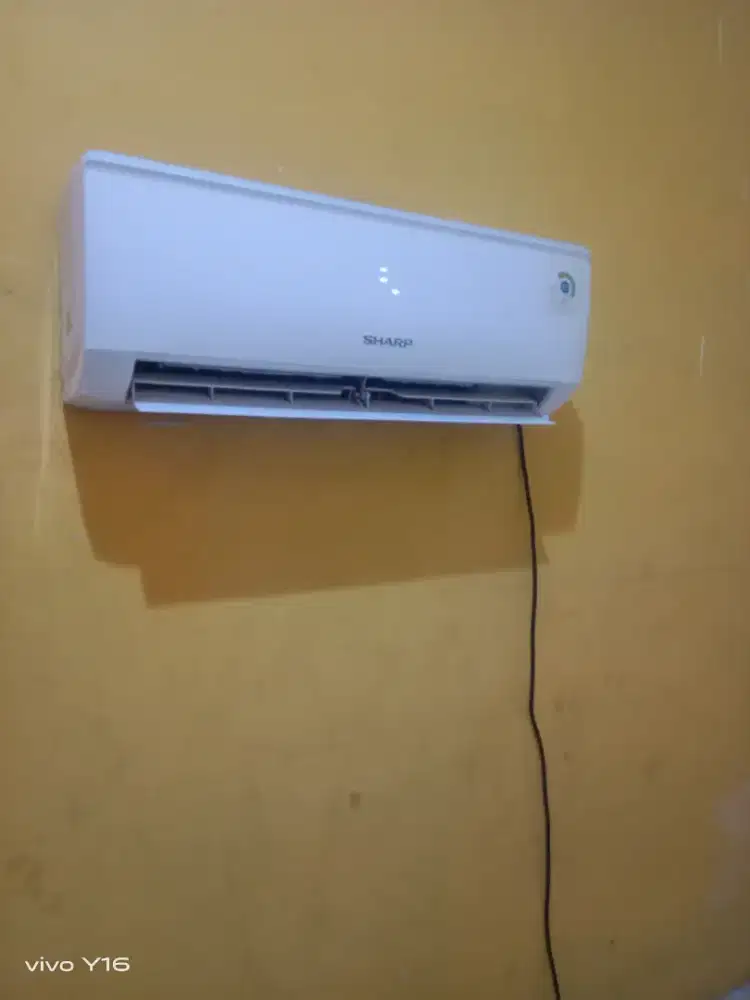AC Sharp ucy 1/2 pk R32 dingin