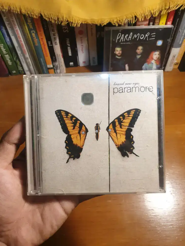 Album Paramore Brand New Eyes