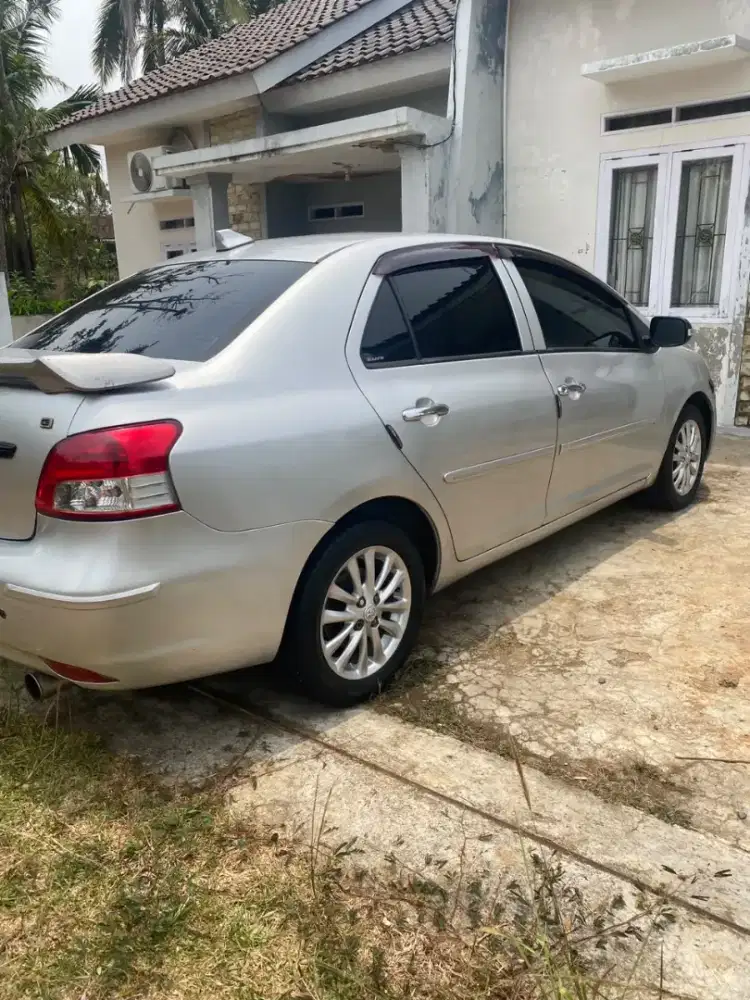 Toyota vios mt 2011