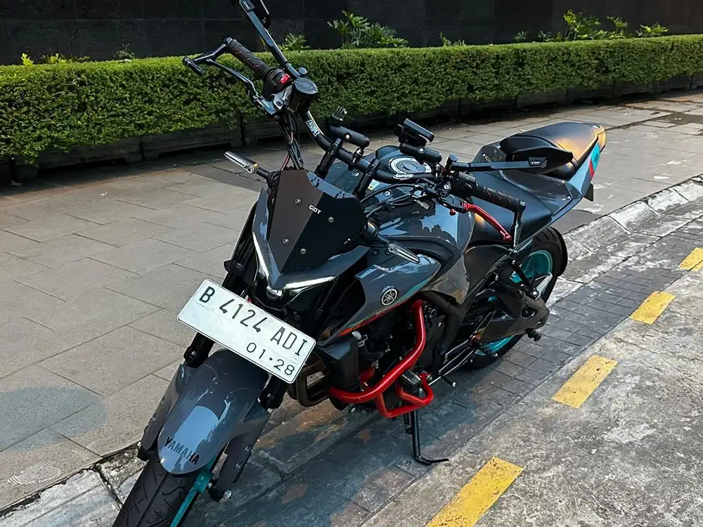 Mt 25 Metallic Dark Grey 2023