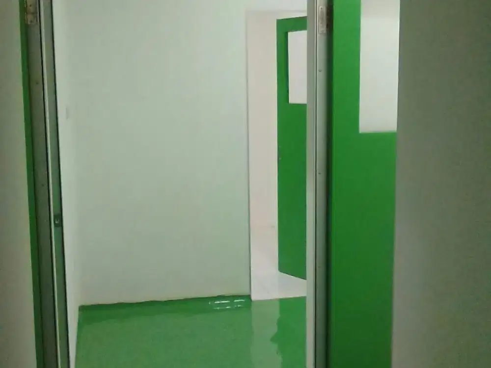 Pabrik Strategis Siap Operasional di Bizpark Jababeka Cikarang, 2 Lantai, Listrik 11.000 Watt