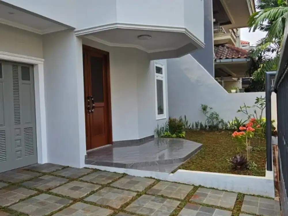 Rumah Siap Huni 2 Lantai Ada Taman Depan Belakang di Pejaten Barat Jakarta Selatan