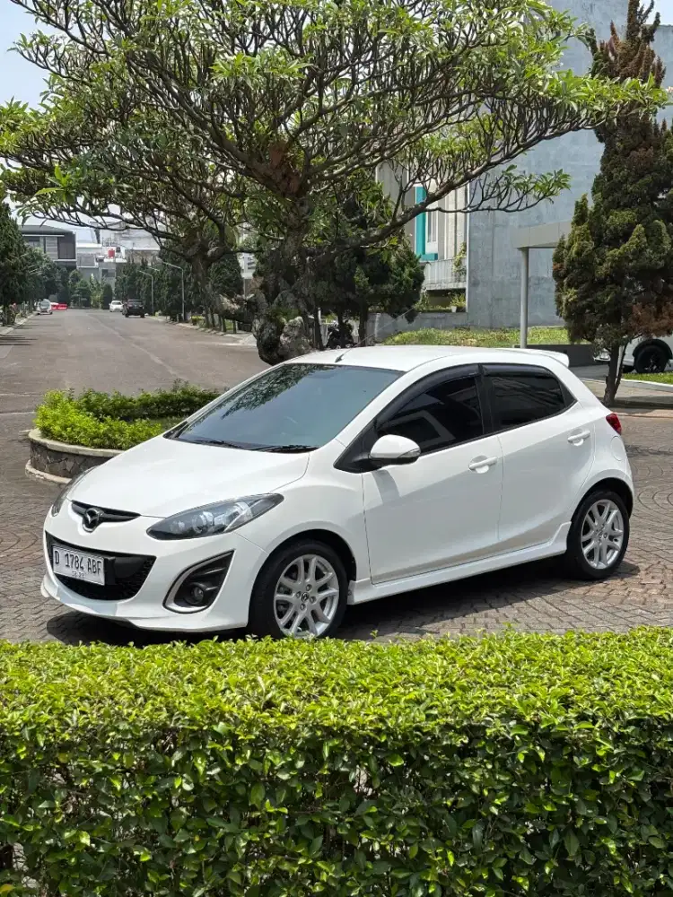 MAZDA 2 R A/T 2013 LOW KM ISTIMEWA