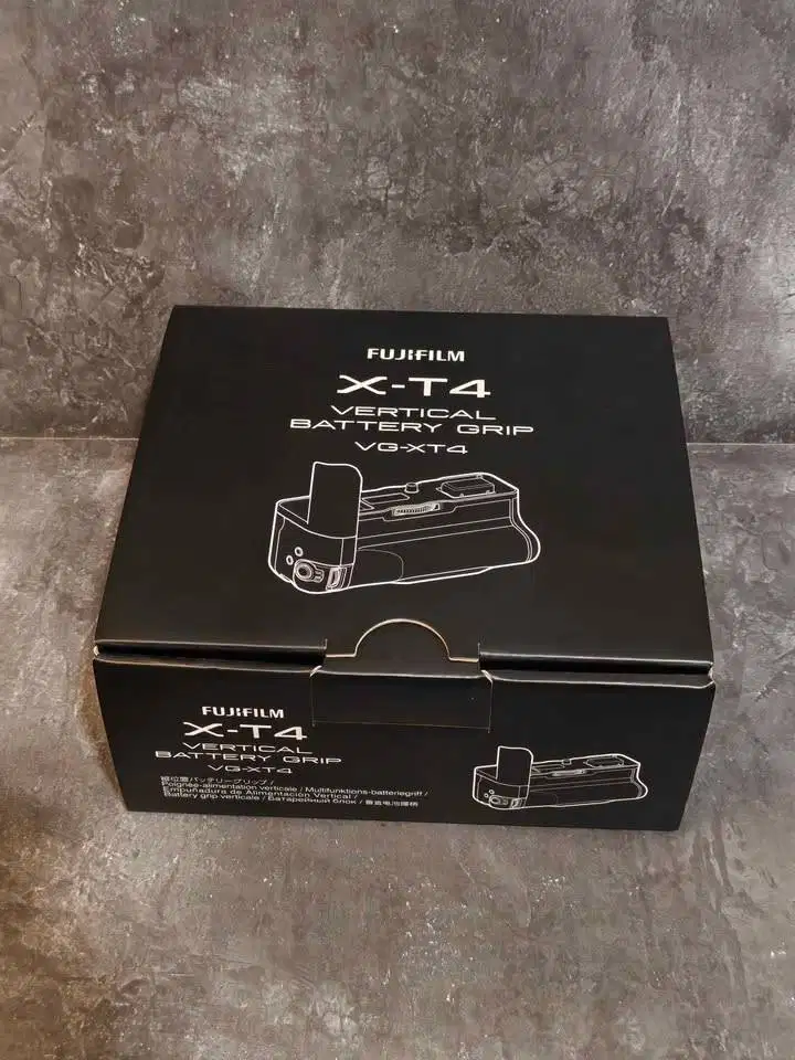 Vertical Battery Grip Fujifilm X-T4 like new