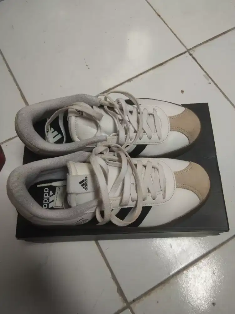 Sepatu Addidas original