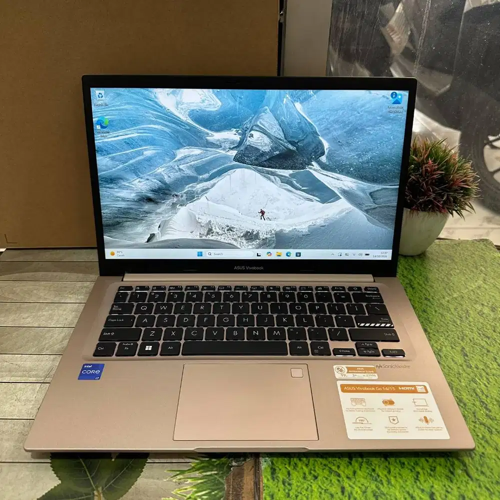 New Asus Vivobook A1402ZA Core i7-1260P 8GB 512GB 14 IPS Windows 11