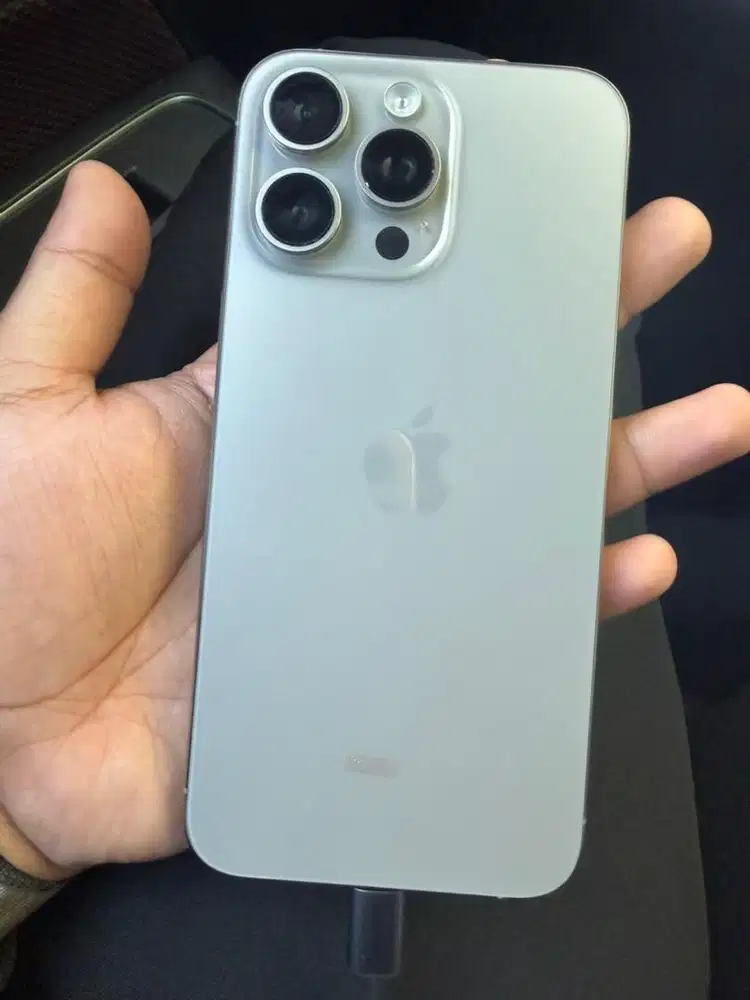 Iphone 15 pro max 256 ex resmi indonesia