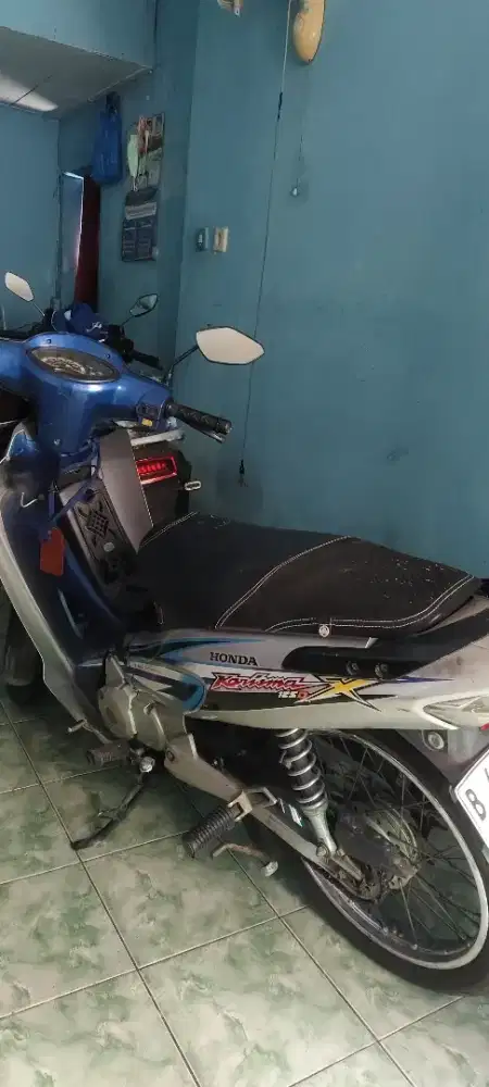 Honda karisma standar