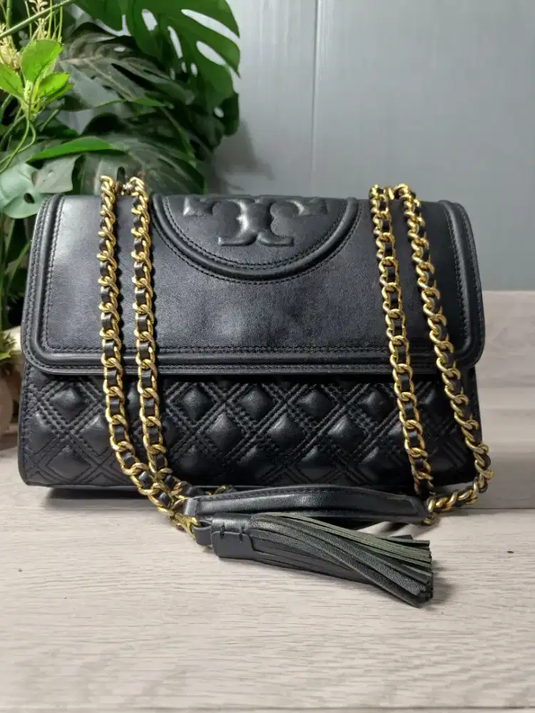 rch  Fleming Convertible Shoulder Bag Black