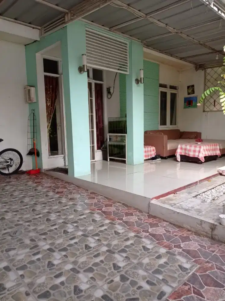 Rumah semireal estate