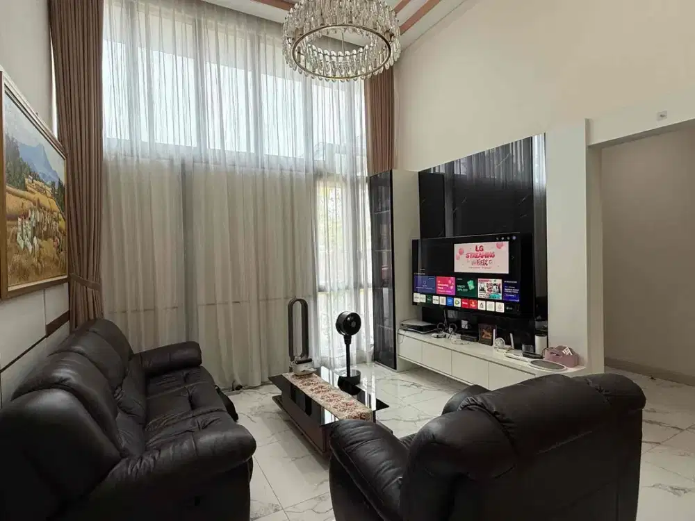 Dijual Rumah Mewah FULL FURNISHED di Cluster Matana ASYA